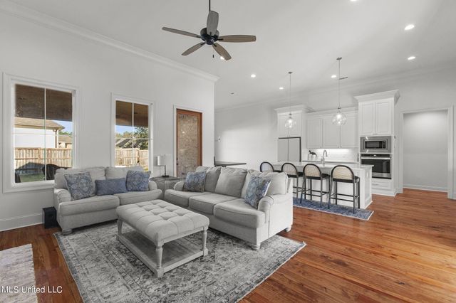 229 Reservoir Way, Brandon, MS 39047