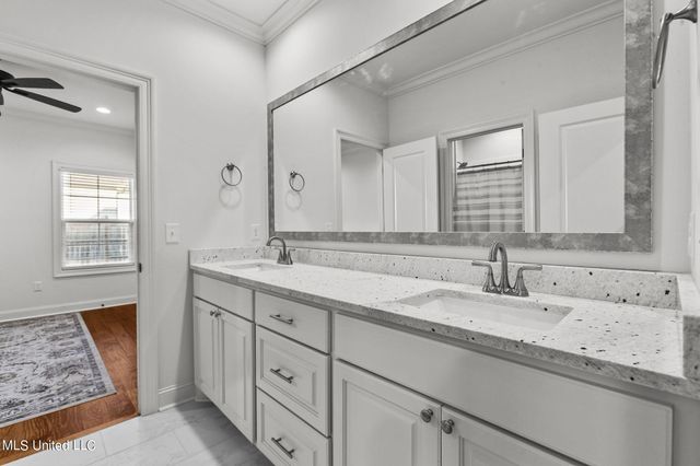 229 Reservoir Way, Brandon, MS 39047