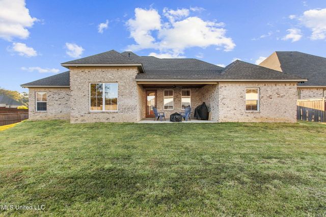 229 Reservoir Way, Brandon, MS 39047