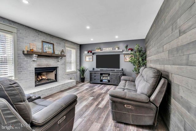 301 JACKSON MILLS ROAD, Jackson, NJ 08527