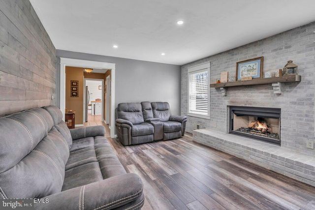 301 JACKSON MILLS ROAD, Jackson, NJ 08527