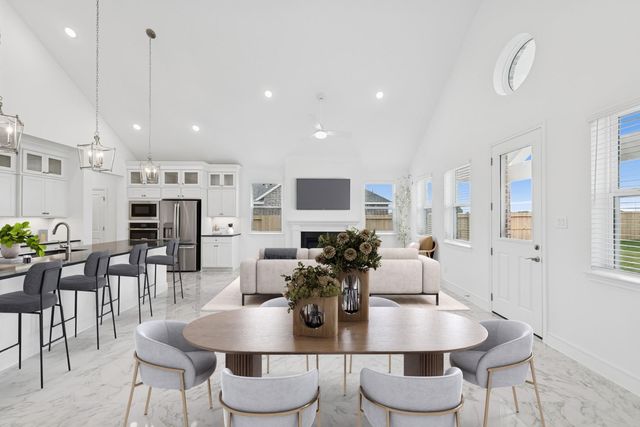 12115 Willow Way Avenue, Mont Belvieu, TX 77535