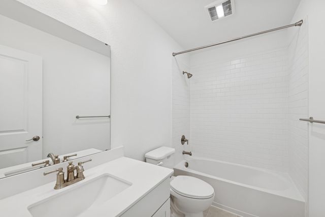 12115 Willow Way Avenue, Mont Belvieu, TX 77535