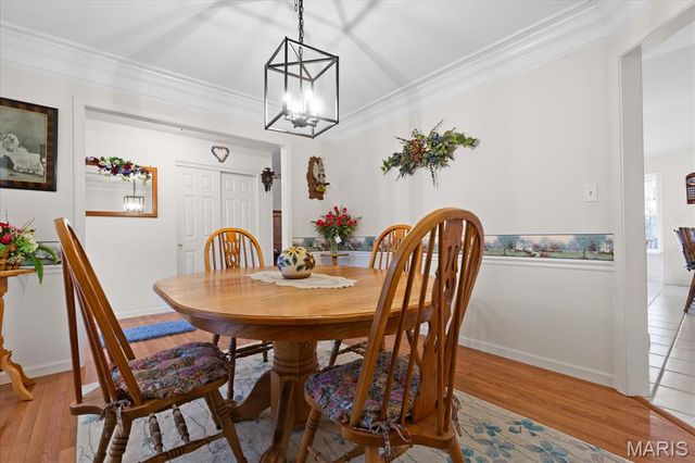 435 Winchester Way, Winfield, MO 63389