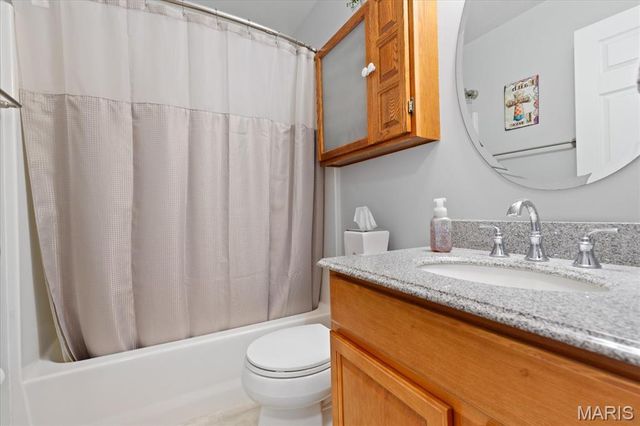 435 Winchester Way, Winfield, MO 63389