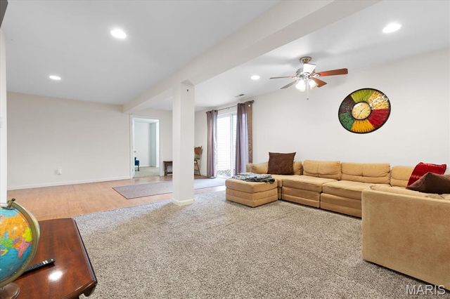 435 Winchester Way, Winfield, MO 63389