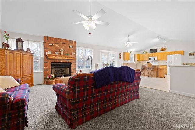 435 Winchester Way, Winfield, MO 63389