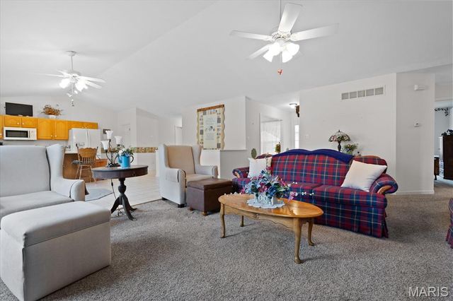 435 Winchester Way, Winfield, MO 63389