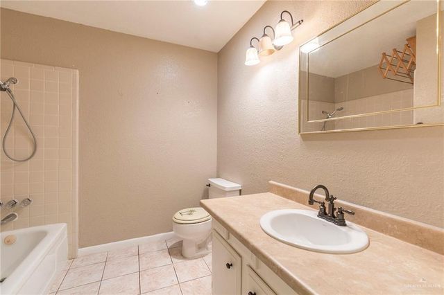 2504 Whitewing Avenue, Mcallen, TX 78501