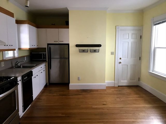 53 Prince Street 2, Brookline, MA 02445
