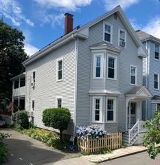 53 Prince Street 2, Brookline, MA 02445