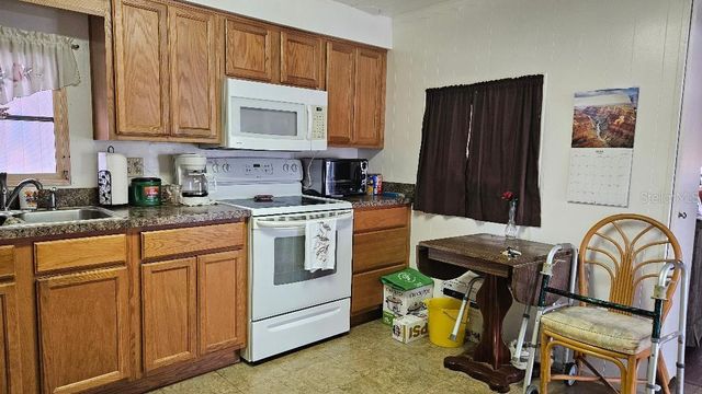 8300 SEMINOLE BOULEVARD 338, Seminole, FL 33772