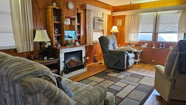 8300 SEMINOLE BOULEVARD 338, Seminole, FL 33772