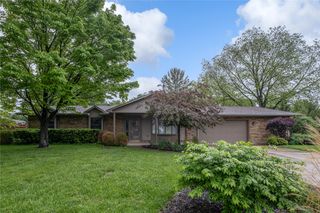 2112 Granada Drive, Beavercreek, OH 45431