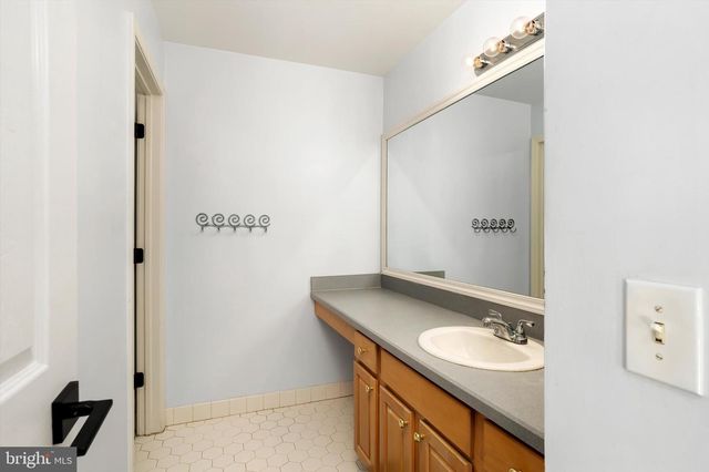 1 SOMERSET CT, Allentown, NJ 08501