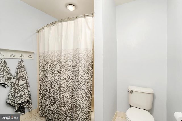 1 SOMERSET CT, Allentown, NJ 08501