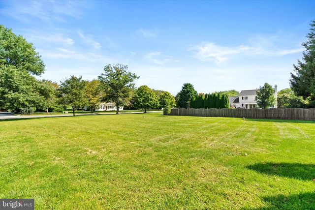 1 SOMERSET CT, Allentown, NJ 08501