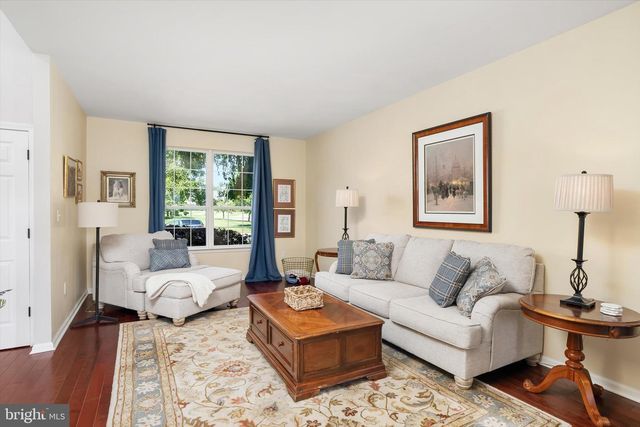 1 SOMERSET CT, Allentown, NJ 08501
