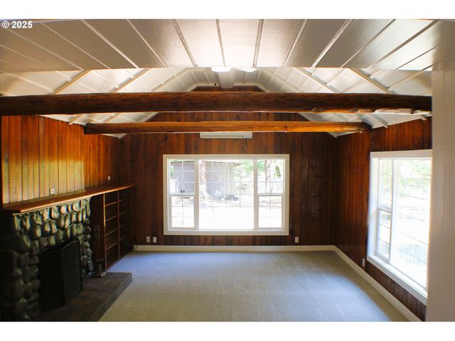 3450 SHOESTRING Rd, Riddle, OR 97469