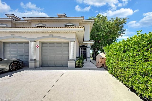 732 Victoria DR 4, Cape Coral, FL 33904