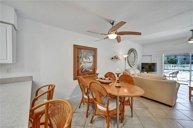732 Victoria DR 4, Cape Coral, FL 33904