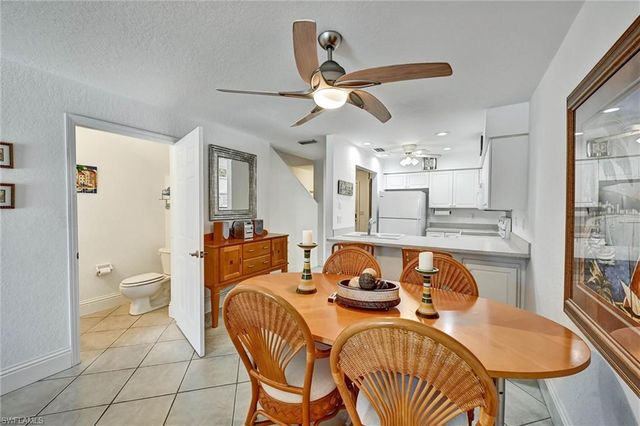 732 Victoria DR 4, Cape Coral, FL 33904