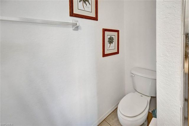 732 Victoria DR 4, Cape Coral, FL 33904