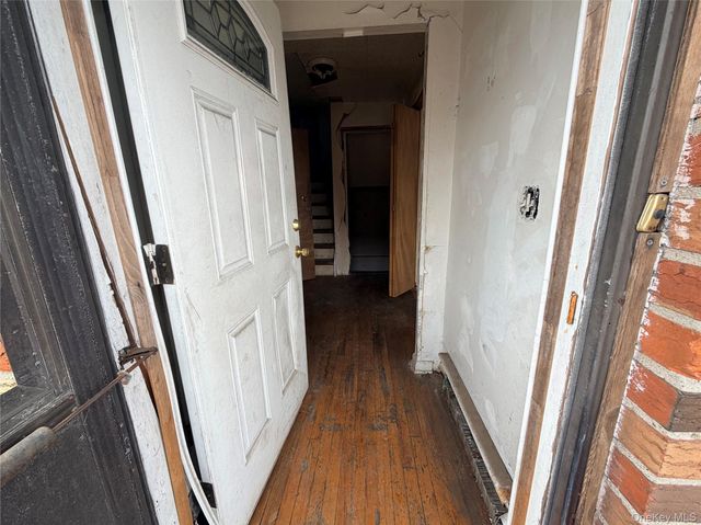 351 Quincy Avenue, Bronx, NY 10465