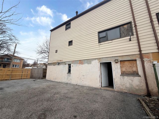 351 Quincy Avenue, Bronx, NY 10465