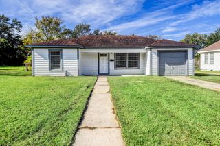 2003 Amelia Street, Baytown, TX 77520