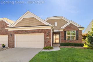 2033 Orwell Street 49, Orion Charter Township, MI 48360