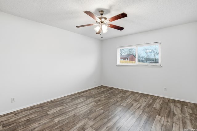 6422 Ridge Circle Dr, San Antonio, TX 78233