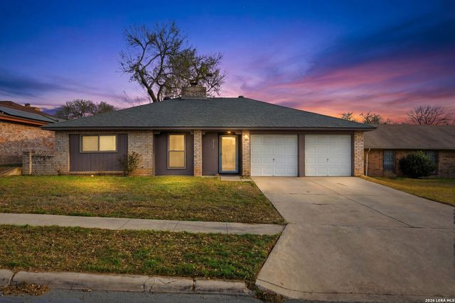 6422 Ridge Circle Dr, San Antonio, TX 78233