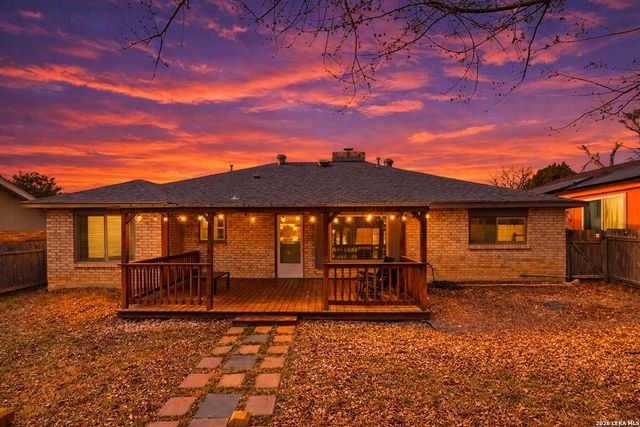 6422 Ridge Circle Dr, San Antonio, TX 78233