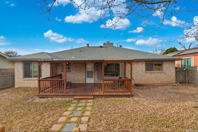 6422 Ridge Circle Dr, San Antonio, TX 78233