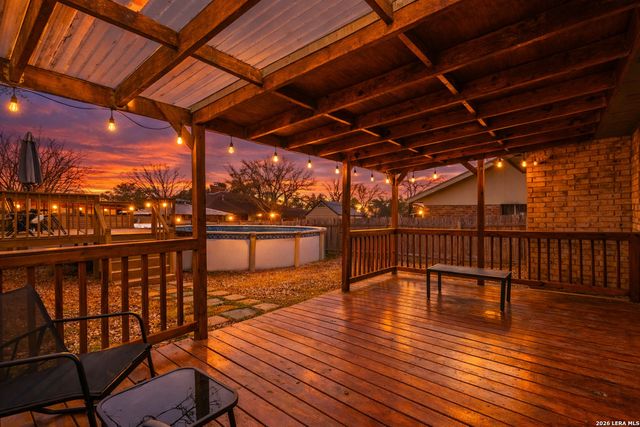 6422 Ridge Circle Dr, San Antonio, TX 78233