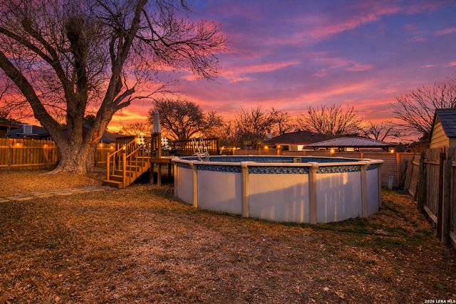 6422 Ridge Circle Dr, San Antonio, TX 78233