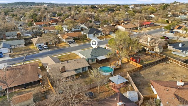 6422 Ridge Circle Dr, San Antonio, TX 78233