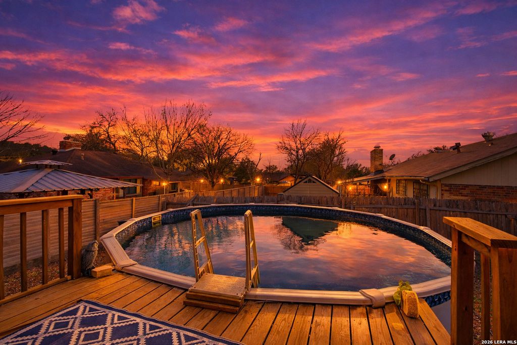 6422 Ridge Circle Dr, San Antonio, TX 78233