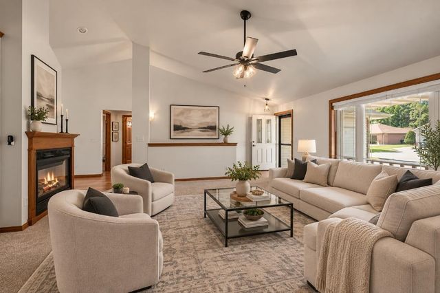 1188 STILLWATER COURT, Green Bay, WI 54313