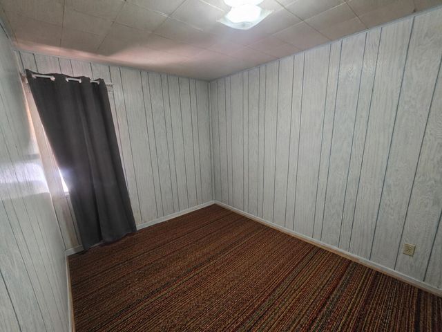 9221 Vinton Avenue NW, Sparta, MI 49345
