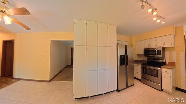 109 Winchester Drive, Belleville, IL 62223