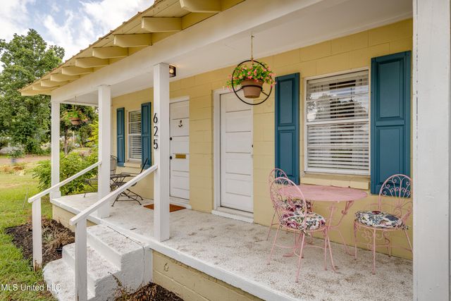 625 N Wall Street, Natchez, MS 39120