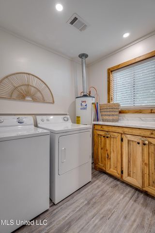 625 N Wall Street, Natchez, MS 39120