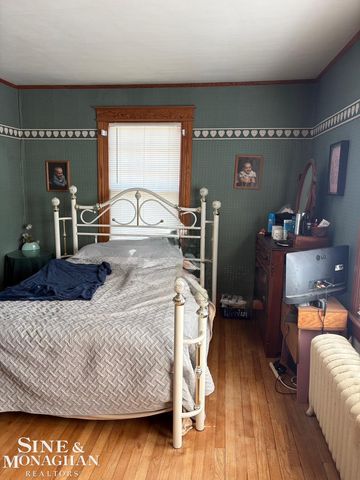 1609 Saint Clair River Drive, Algonac, MI 48001