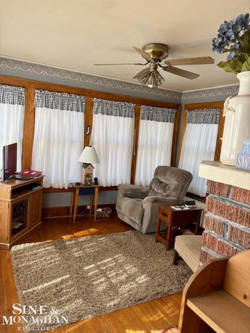 1609 Saint Clair River Drive, Algonac, MI 48001