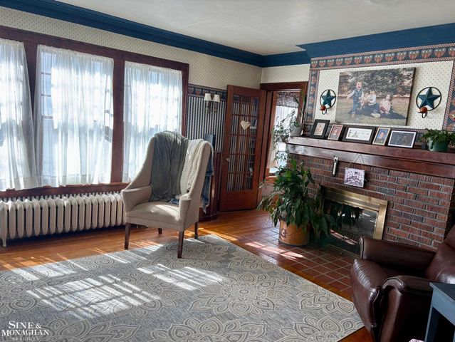 1609 Saint Clair River Drive, Algonac, MI 48001