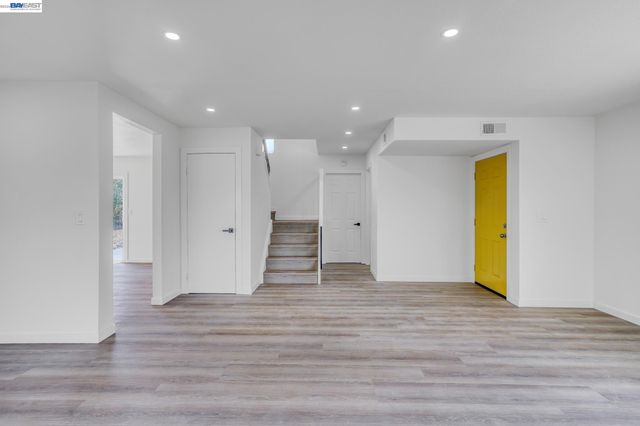 1211 donald drive, Rodeo, CA 94572