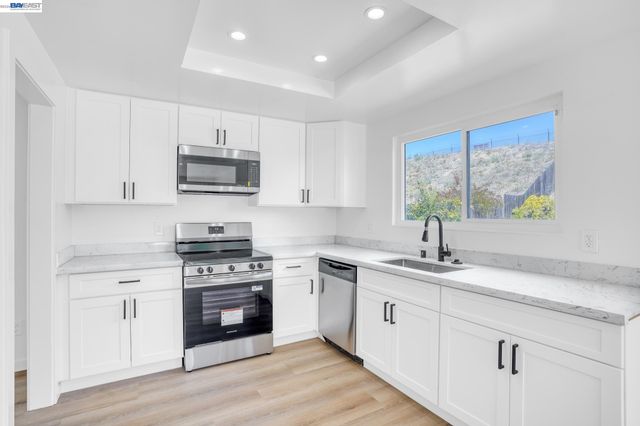 1211 donald drive, Rodeo, CA 94572