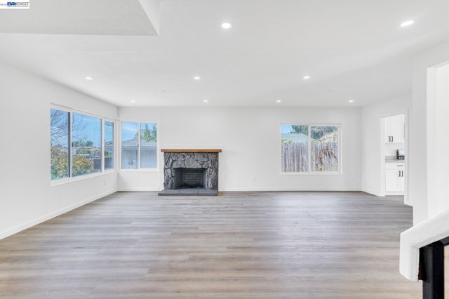 1211 donald drive, Rodeo, CA 94572